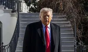 Трамп обвинил Зеленского в затягивании заключения сделки по урегулированию конфликта на Украине