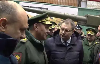 «кончайте дурака валять, ребята»: шойгу не понравилась задержка выпуска артиллерии (видео) - Сайт Газеты «Совершенно Секретно»