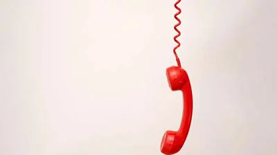 пожилым россиянам хотят отключить международные звонки на стационарные телефоны - Сайт Газеты «Совершенно Секретно»