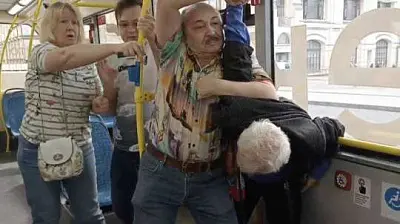 уголовное дело завели на напавших на дмитрия гринчия в автобусе - Сайт Газеты «Совершенно Секретно»