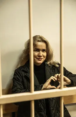 суд оставил журналистке неизменным срок содержания в сизо, в котором она вскрыла вены - Сайт Газеты «Совершенно Секретно»