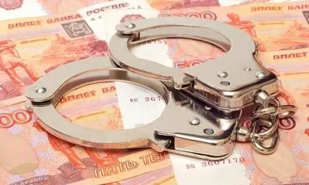 У семьи взяточника-рекордсмена из МВД Сатюкова нашли 70 счетов, в том числе валютных