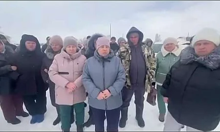 «Сжигайте нас с коровами»: у жителей новосибирского села хотят отобрать скот, ссылаясь на карантин