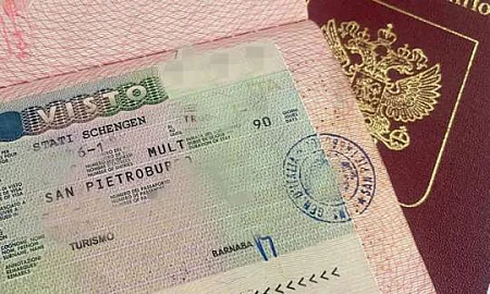 Выдача многократных шенгенских виз россиянам сократилась на 90%