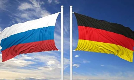 ФРГ высылает более 150 сотрудников представительств РФ и членов их семей