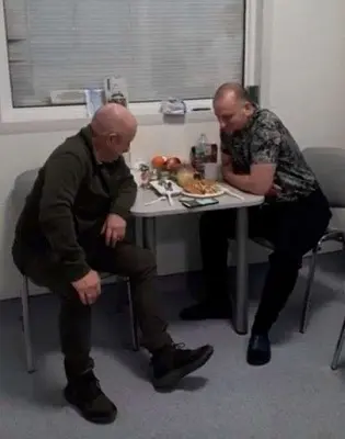 тут поопаснее будет: евгений пригожин обсудил с командиром «ахмата» алаудиновым его отравление - Сайт Газеты «Совершенно Секретно»