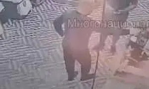 В Екатеринбурге бизнесмен из Азербайджана жестоко избил русского охранника (ВИДЕО)