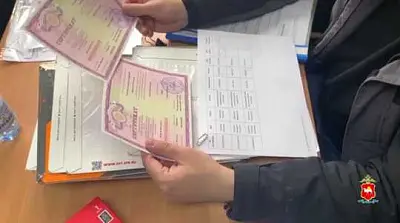 на урале задержали опг из 17 человек, которые нелегально помогали мигрантам - Сайт Газеты «Совершенно Секретно»