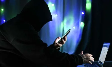 30,7 млн рублей выманили мошенники у пенсионера под предлогом замены счётчика