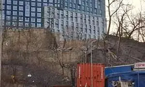 Азербайджан вызвал посла РФ из-за падения ракеты на территорию посольства