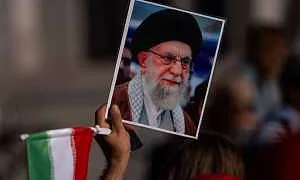 FT: израильская разведка следила за охранниками Хаменеи через дорожные камеры в Тегеране