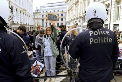массовые протесты студентов проходят в бельгии из-за планов властей сократить расходы на образование - Сайт Газеты «Совершенно Секретно»
