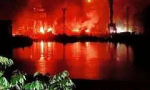 В Севастополе в результате атаки ВСУ на судоремонтный завод погибли двое человек и 26 пострадали (ВИДЕО)