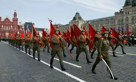 Парад на 9 мая в Москве впервые с 2007 года пройдёт без военной техники, также не будет детей-кадетов