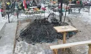 Порезаны 25 флагов: в Челябинской области вандалы разгромили могилы участников спецоперации (ВИДЕО)