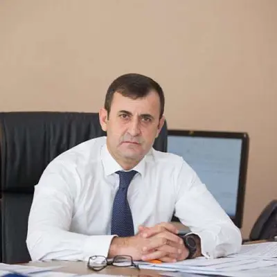 в москве бывшему дагестанскому депутату сломали челюсть за грубое общение с официанткой - Сайт Газеты «Совершенно Секретно»