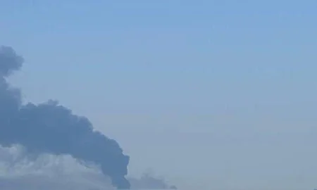 Пожары и раненые: последствия атак на НПЗ в Самарской области и на Кубани 