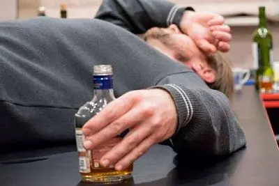 в бурятии четверо мужчин погибли, выпив паленой водки - Сайт Газеты «Совершенно Секретно»