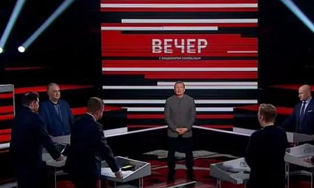 За родину и бензин: Соловьев связал топливный кризис с увеличением контрактников