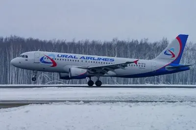 в екатеринбурге экстренно сел пассажирский самолет - Сайт Газеты «Совершенно Секретно»