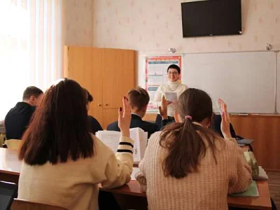 школьников липецка отправили на удалёнку на два дня из-за «возможных провокаций» - Сайт Газеты «Совершенно Секретно»