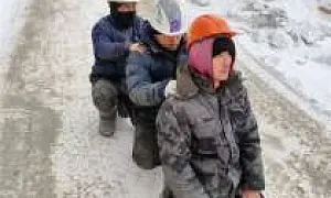 Консульство Кыргызстана проверяет российских силовиков (ВИДЕО)