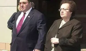 Бывшие тесть и теща Баскова задолжали более 17 млрд руб. за ЖКХ и налоги