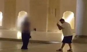 В Турции задержали россиян за поцелуй в мечети