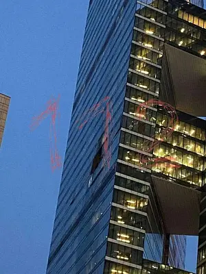 украинский беспилотник снова попал в башню iq-квартала «москва-сити» (видео) - Сайт Газеты «Совершенно Секретно»