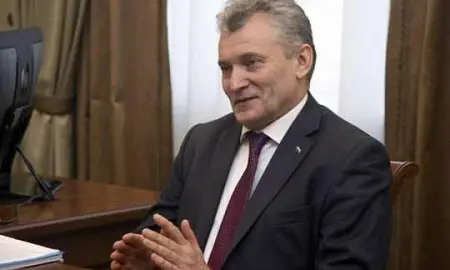 Житель Енисейска, недовольный работой властей, избил мэра во время приёма