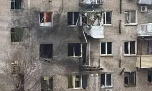 Масштабная атака БПЛА: прилет в жилые районы Таганрога и Волгограда, пожар на Афипском НПЗ