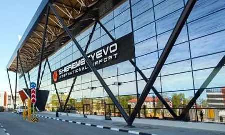 СК объявил в розыск троих обвиняемых в хищениях денег у бойцов СВО в Шереметьево