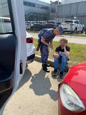 в питере в окрестностях пмэф московский инвестор на майбахе столкнулся с ладой - Сайт Газеты «Совершенно Секретно»