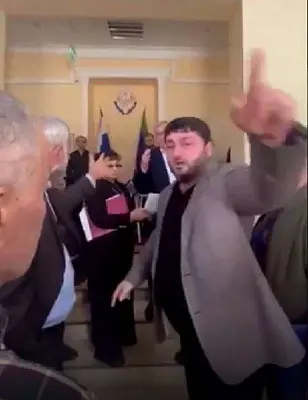 в дагестане произошёл скандал из-за поправки о территориальной целостности региона (видео) - Сайт Газеты «Совершенно Секретно»