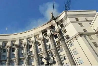 киев под ударом: пожар в здании кабмина и тысяча «гераней» - Сайт Газеты «Совершенно Секретно»