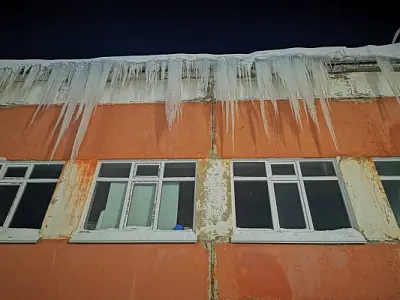 восьмилетний мальчик из магадана погиб из-за упавшего с крыши снега (видео) - Сайт Газеты «Совершенно Секретно»