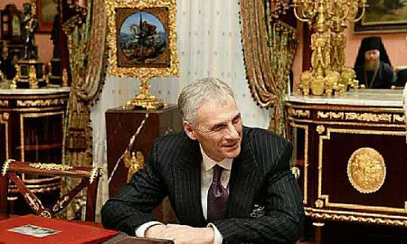 У экс-главы Сахалина Хорошавина в колонии нашли запрещенные предметы 