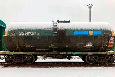 «русский мир» не пустили в эстонию: прибалты заставили закрасить надписи на цистернах из рф - Сайт Газеты «Совершенно Секретно»