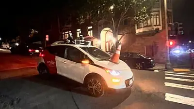  активисты восстали против роботов такси в сан-франциско и борются с ними при помощи дорожных конусов  - Сайт Газеты «Совершенно Секретно»