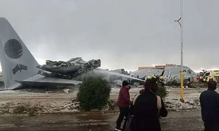 Военный самолет, набитый деньгами, разбился в Боливии