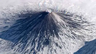 туристы на камчатке разбились насмерть, упав с вулкана на высоте 4158 метров - Сайт Газеты «Совершенно Секретно»