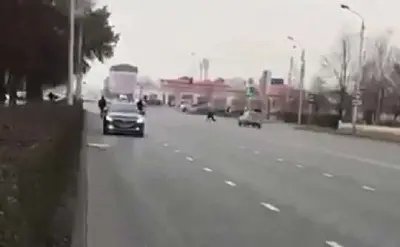 в грозном застрелили преступника, который зарезал полицейского во время намаза (видео) - Сайт Газеты «Совершенно Секретно»