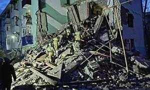 Беспилотники атаковали Сызрань: обрушился дом, 12 человек пострадали, 2 человека, в т.ч., ребенок, погибли