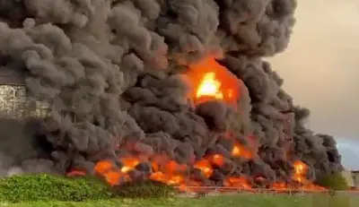 горит нефтебаза: в севастополе беспилотник всу вновь ударил по городу (видео) - Сайт Газеты «Совершенно Секретно»