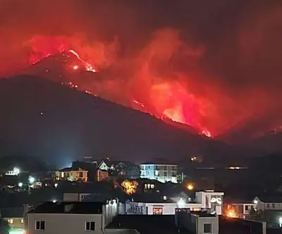 площадь пожара в горах геленджика выросла за ночь с 30 до 118 гектаров (видео) - Сайт Газеты «Совершенно Секретно»