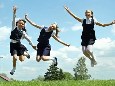 в парламенте предложили продлить летние каникулы до октября - Сайт Газеты «Совершенно Секретно»