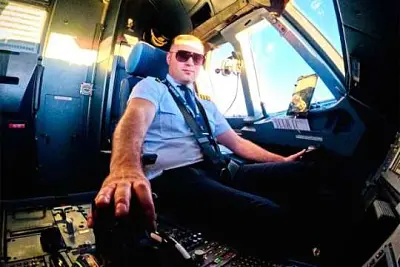 уголовное дело летчика сергея белова, посадившего самолет в поле и спасшего 167 человек, вернули в прокуратуру - Сайт Газеты «Совершенно Секретно»