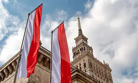 В Польше вместо «муж» и «жена» начнут писать «супруг № 1» и «супруг № 2»  