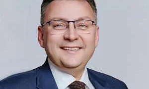 Суд отправил в СИЗО замглавы общества «Знание» Серикова