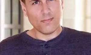 В Москве по подозрениям в сбыте наркотиков арестован американец, поющий в группе «Лови ночь»